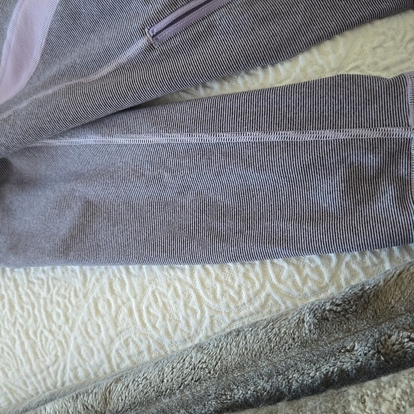 Lululemon jacket - Picture 4 of 6